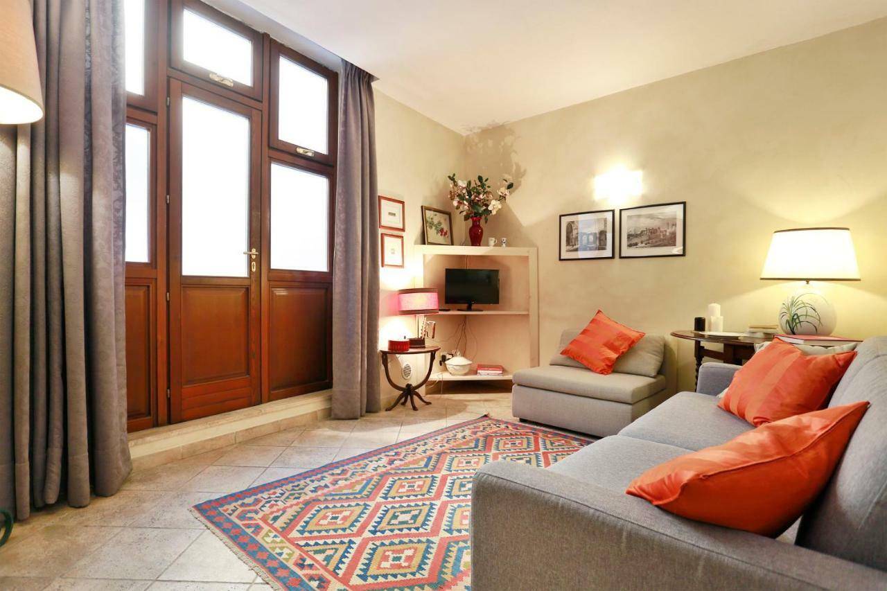 Ghibellina Apartment In The Heart Of The City Florence Exterior photo
