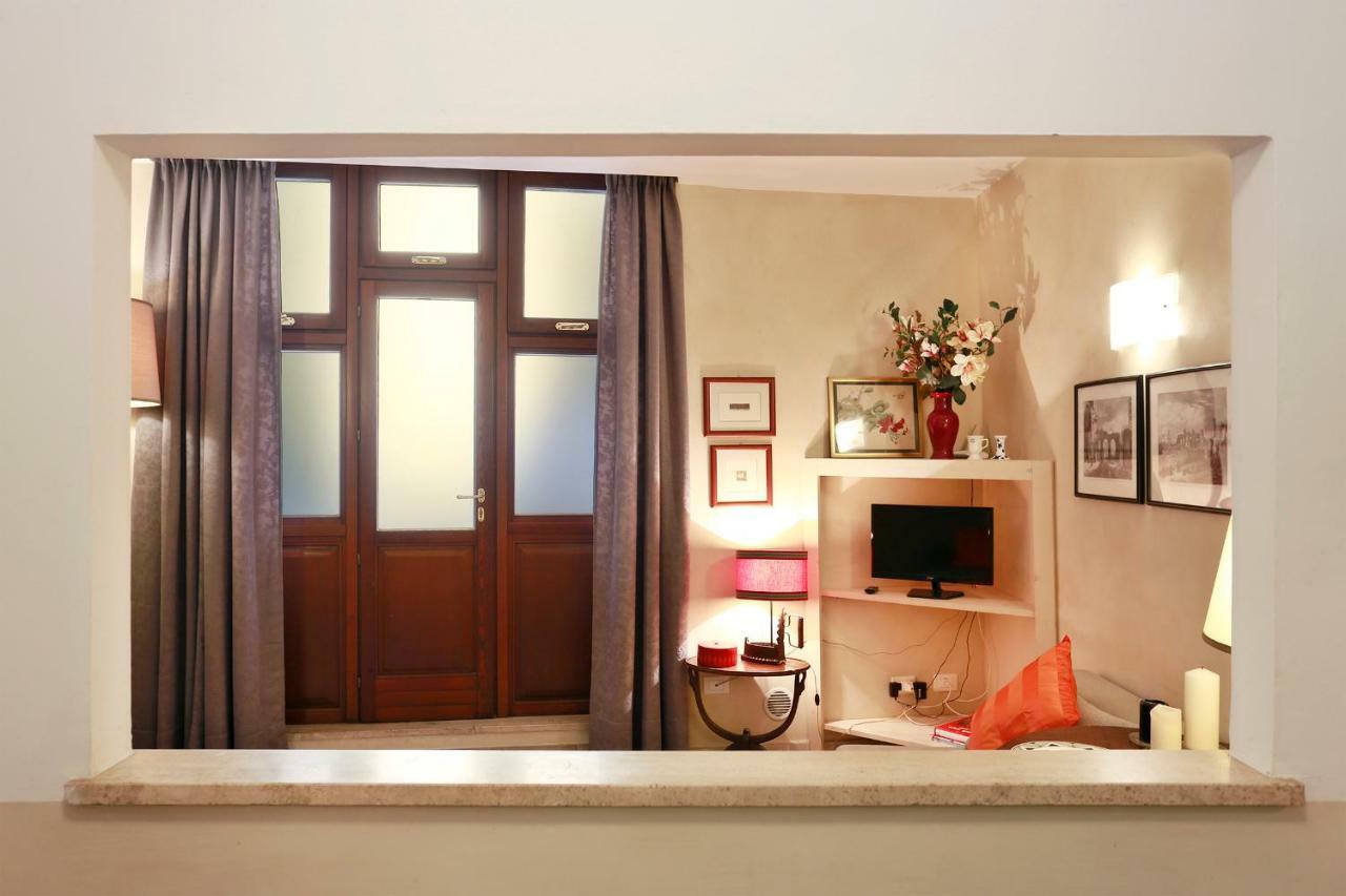 Ghibellina Apartment In The Heart Of The City Florence Exterior photo